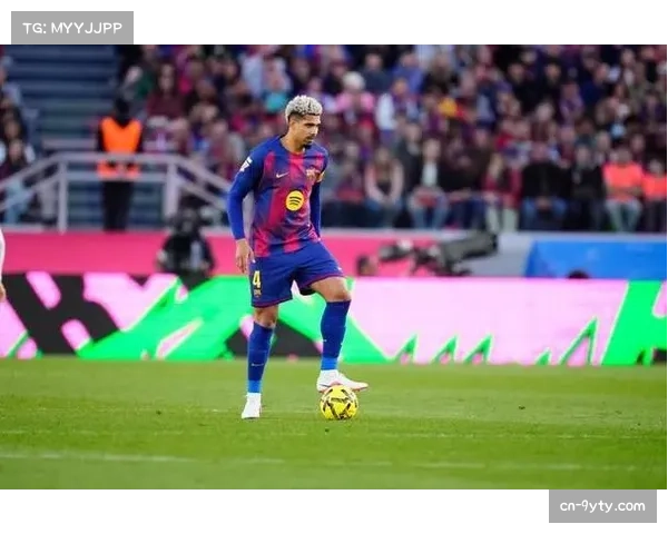 巴萨迎回阿劳霍,肌肉超负荷无碍出战马竞